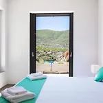 Vilă Miro - Luxury With Direct Sea Access For 14 People Sivota