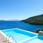 Miro - Luxury With Direct Sea Access For 14 People *