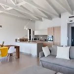 Miro - Luxury With Direct Sea Access For 14 People Vilă *