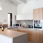 Miro - Luxury With Direct Sea Access For 14 People