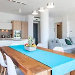 Miro - Luxury With Direct Sea Access For 14 People Vilă *