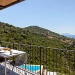 Miro - Luxury With Direct Sea Access For 14 People