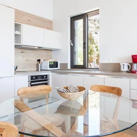 Miro - Luxury With Direct Sea Access For 14 People Вилла Сивота