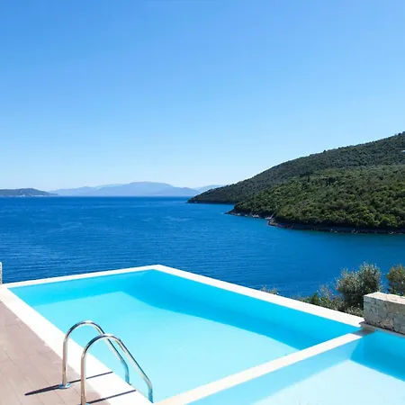 Miro - Luxury With Direct Sea Access For 14 People *