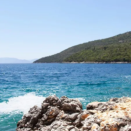 Miro - Luxury With Direct Sea Access For 14 People Вилла Сивота